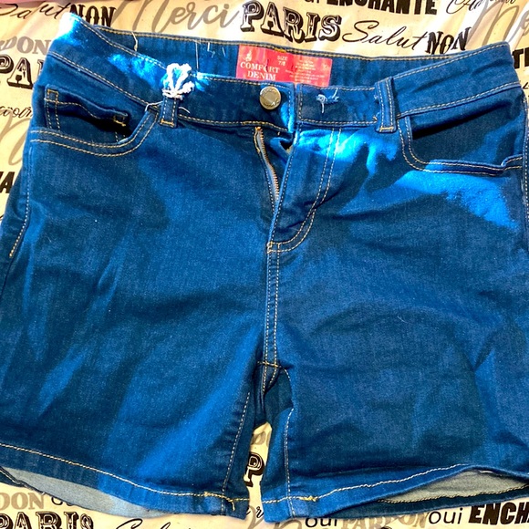 Pants - Womens shorts